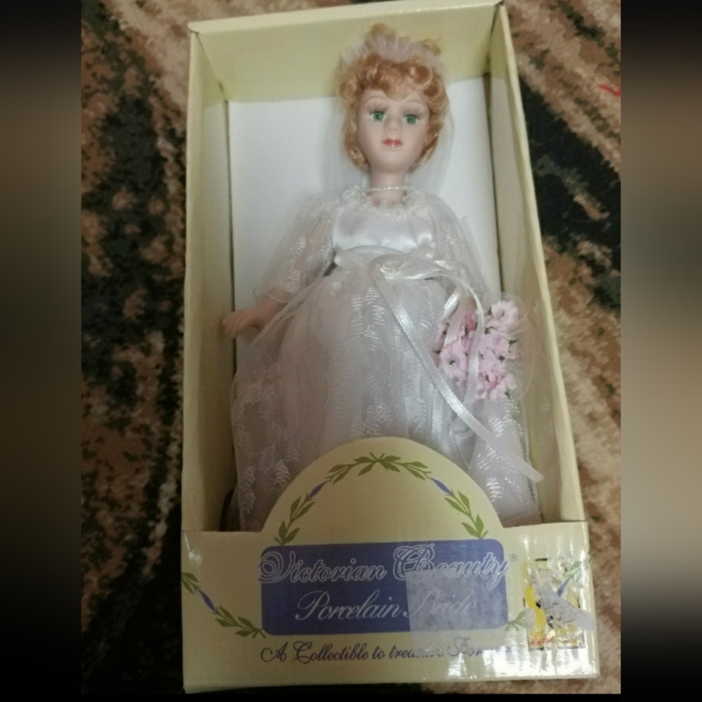 Porcelain bride - Picture 7 of 7